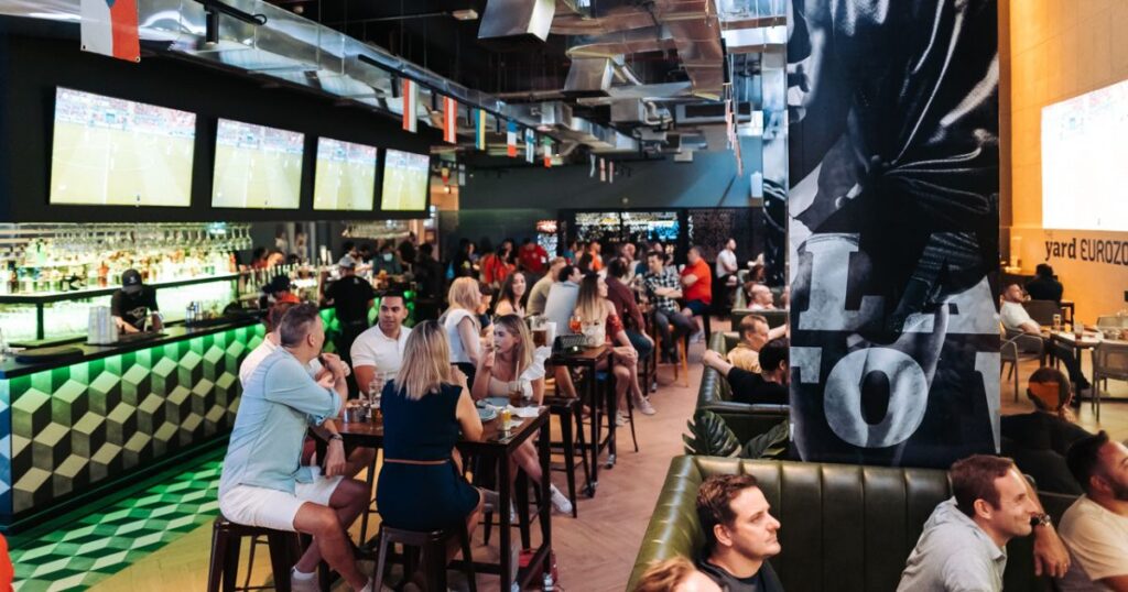 Live Sport in Top Golf Dubai