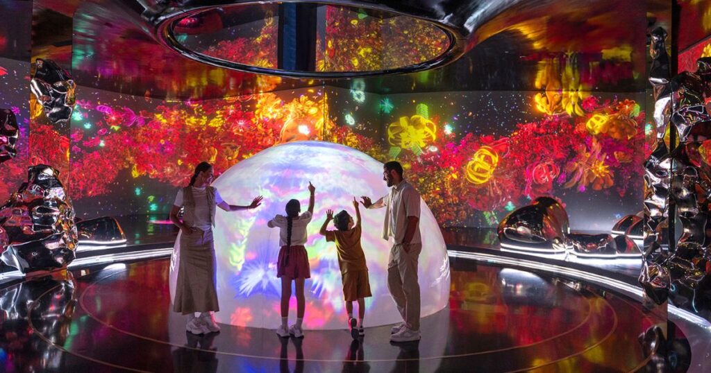 Aya Universe, Dubai
